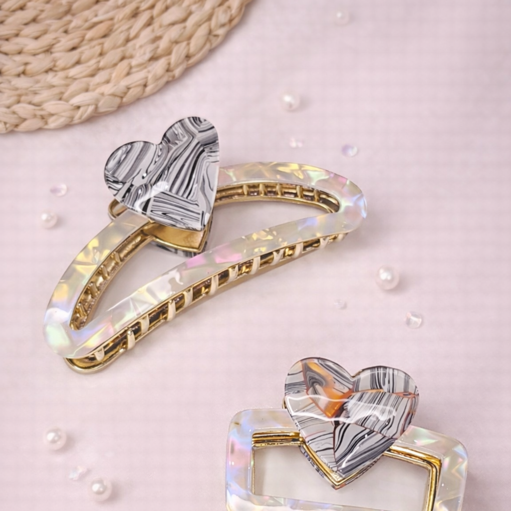 Skřipec do vlasů srdce AMORA – perleťový : černo-bílé srdce6